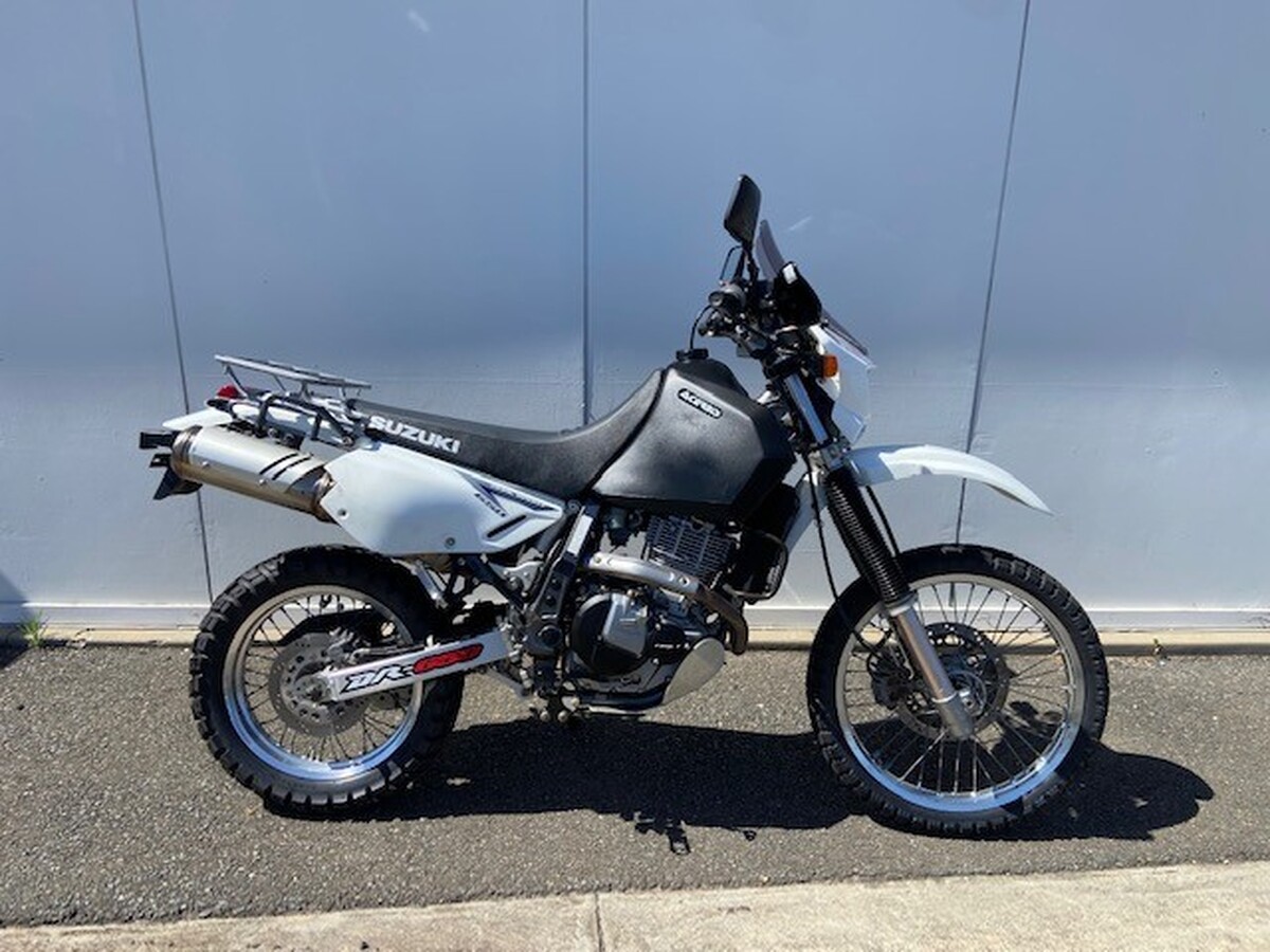 motorcycle image 0