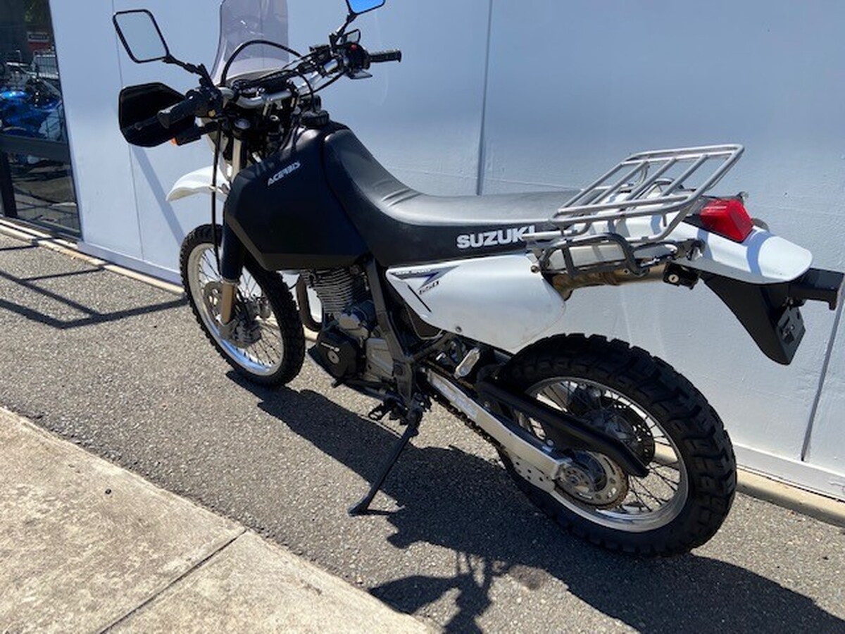 motorcycle image 13