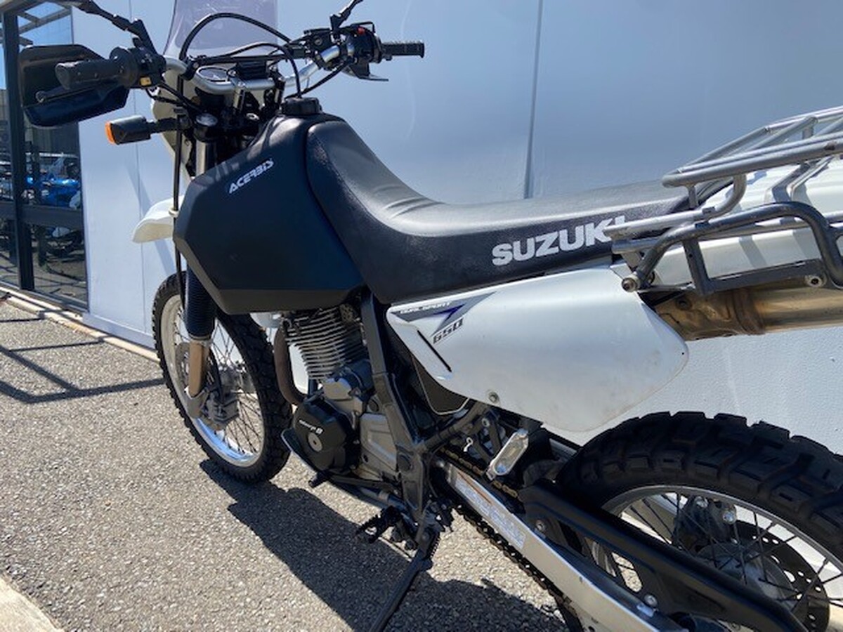 motorcycle image 16