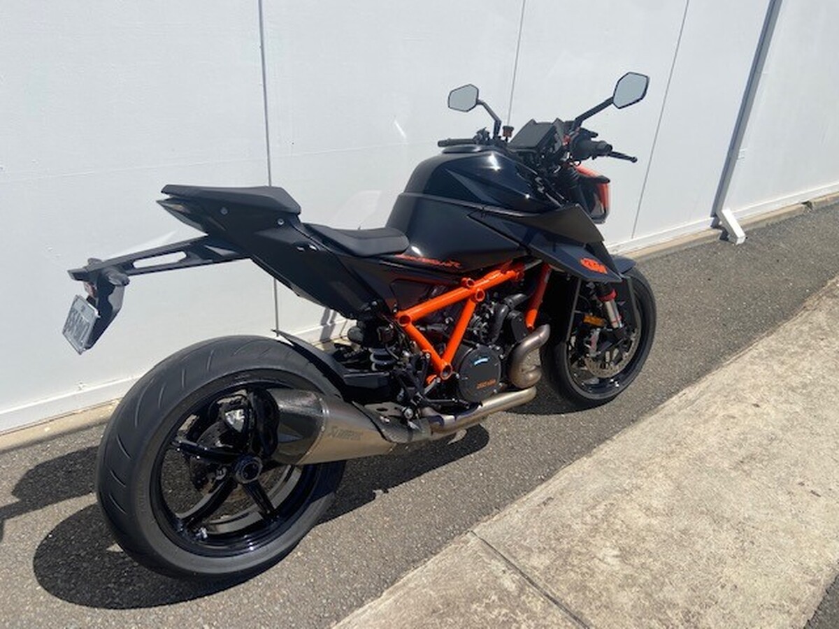 motorcycle image 1