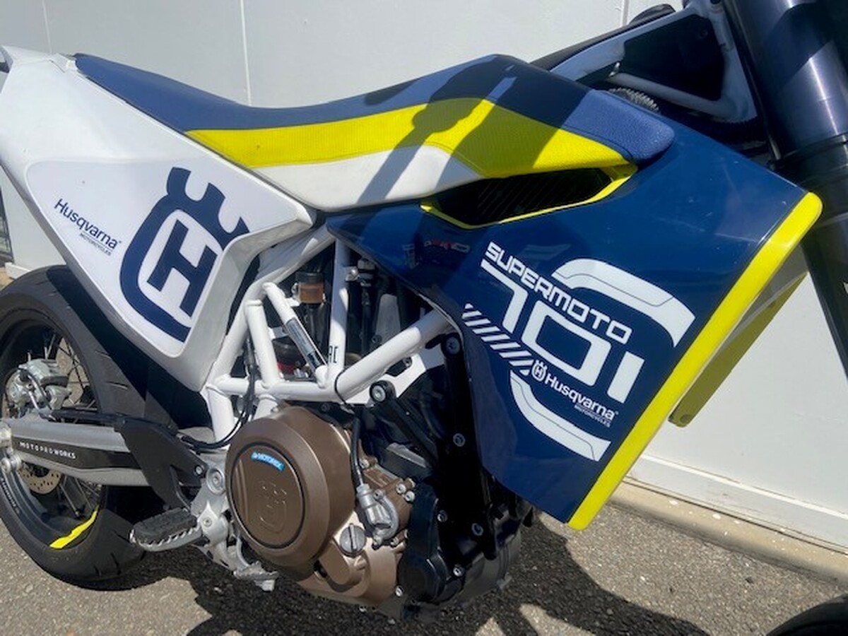 motorcycle image 5