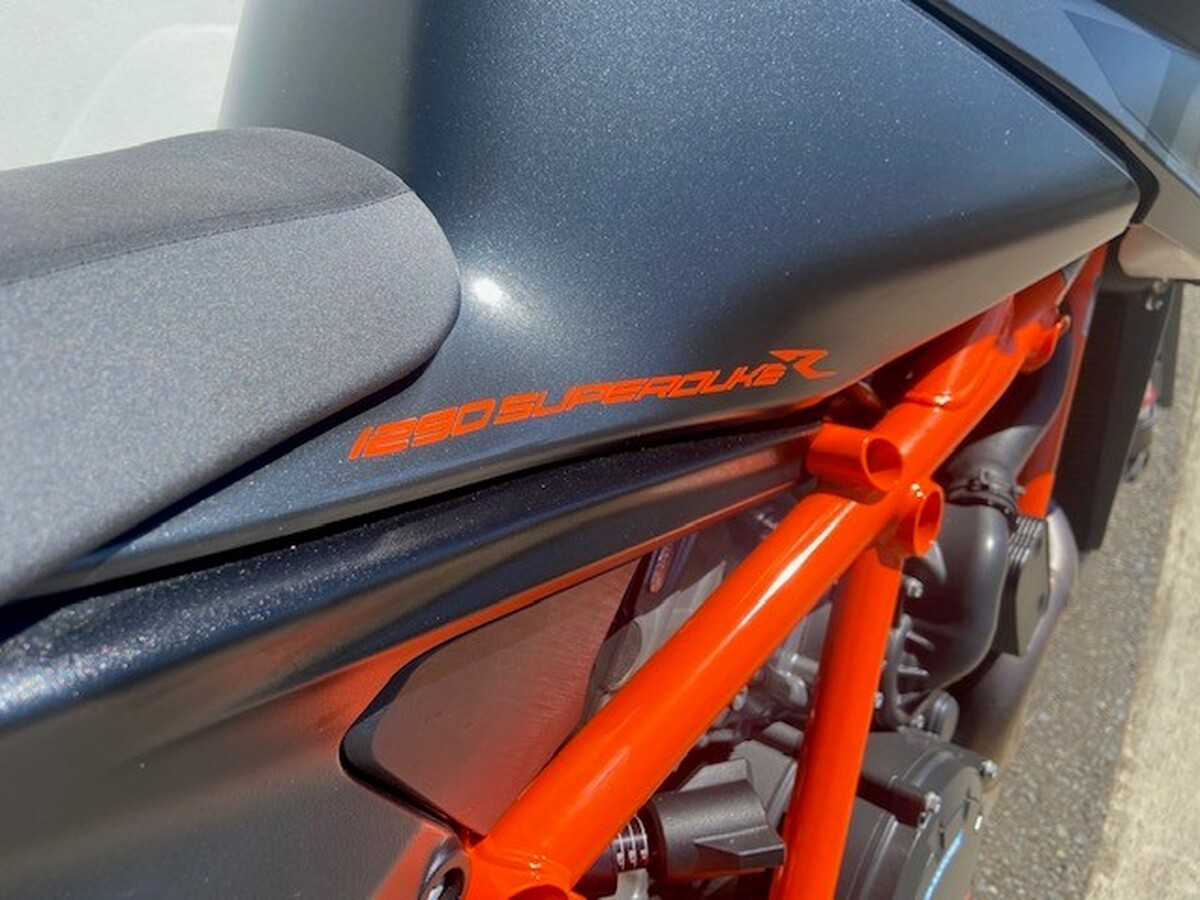 motorcycle image 6
