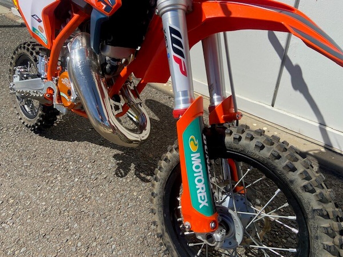 motorcycle image 1