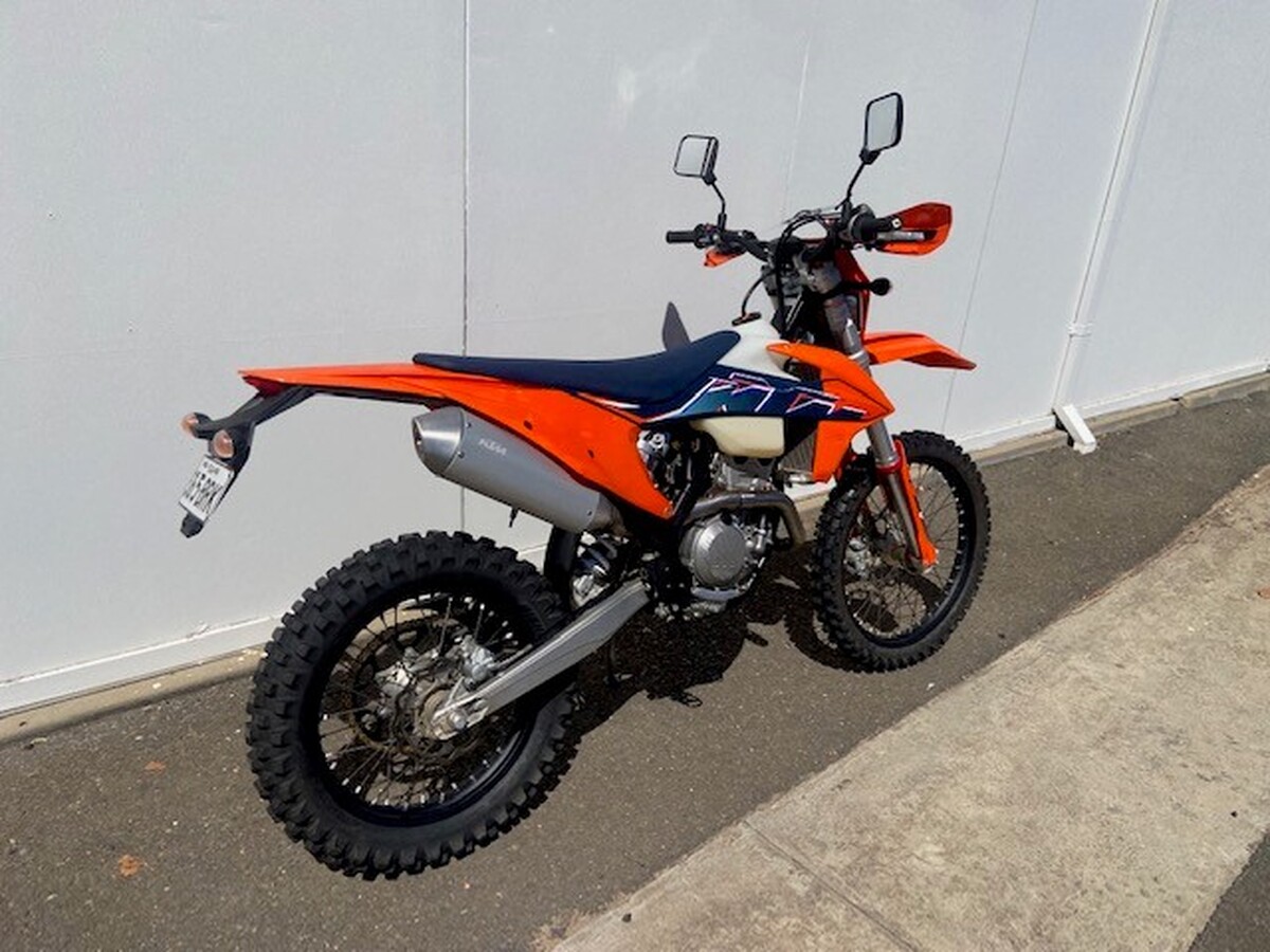 motorcycle image 3