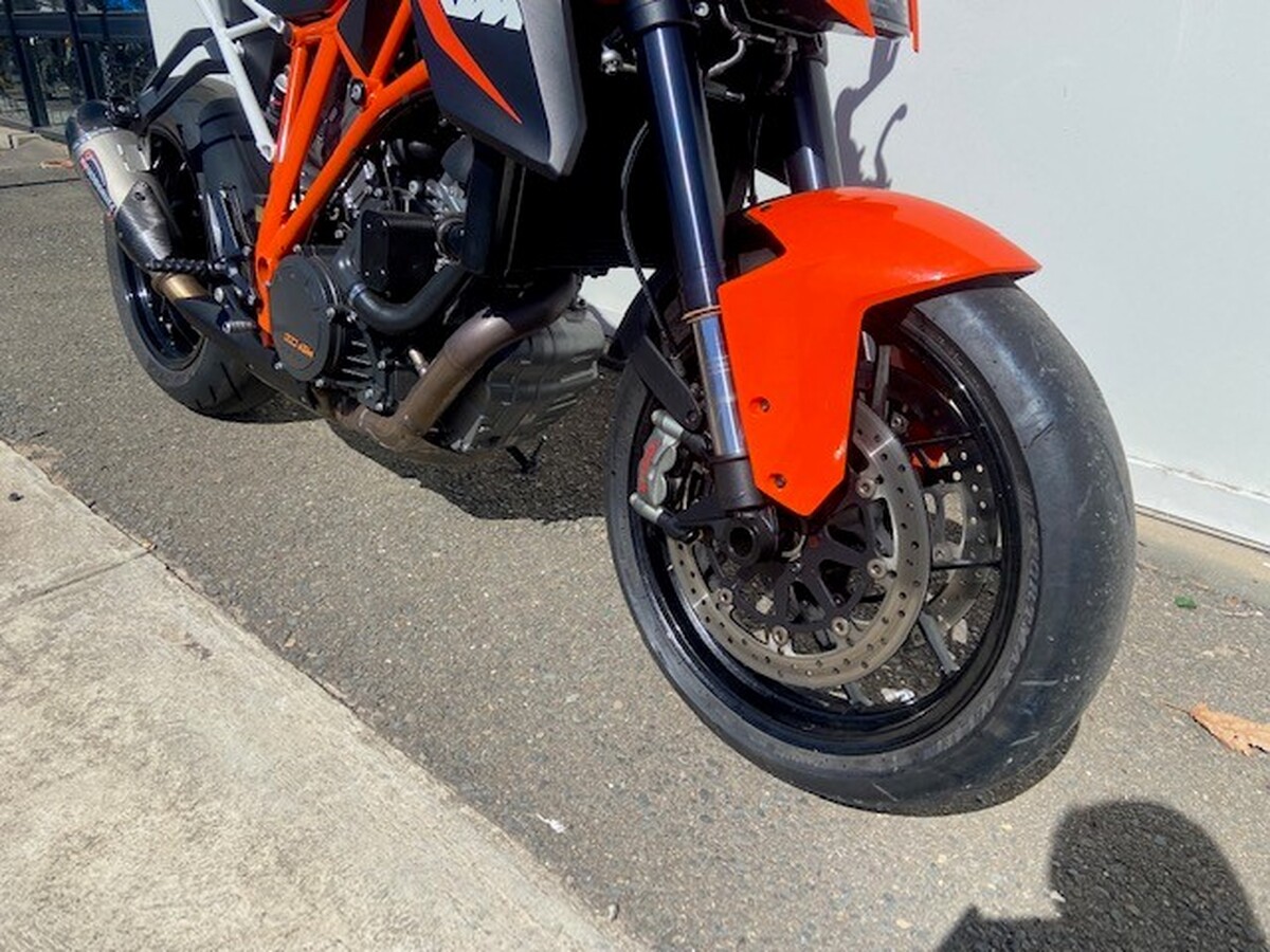 motorcycle image 3