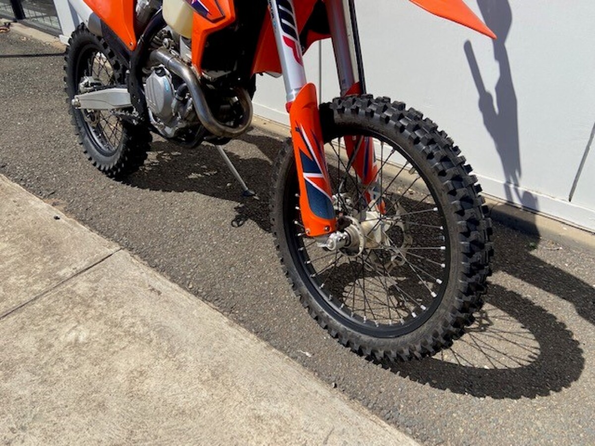 motorcycle image 4