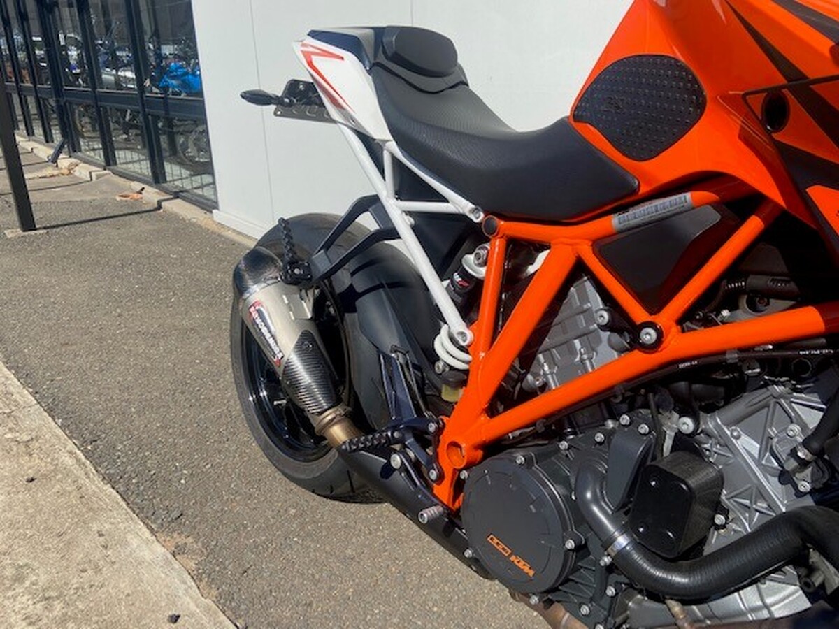 motorcycle image 5