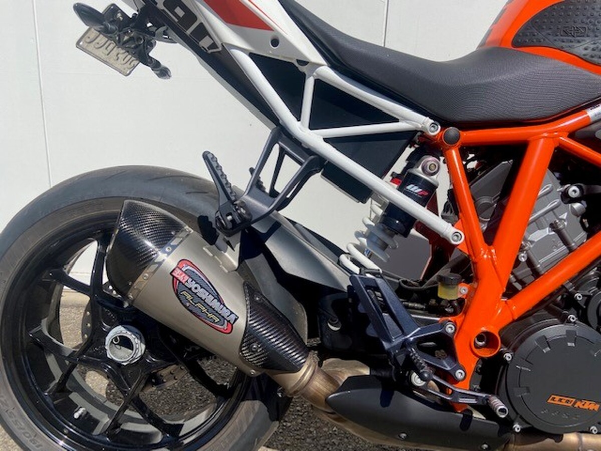 motorcycle image 6