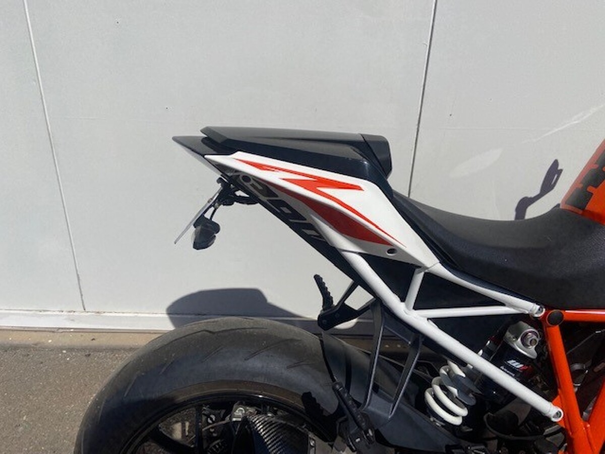 motorcycle image 7