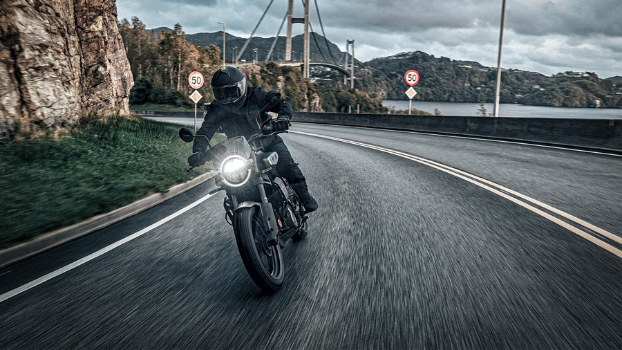 Picture of Husqvarna Svartpilen 401 2025
